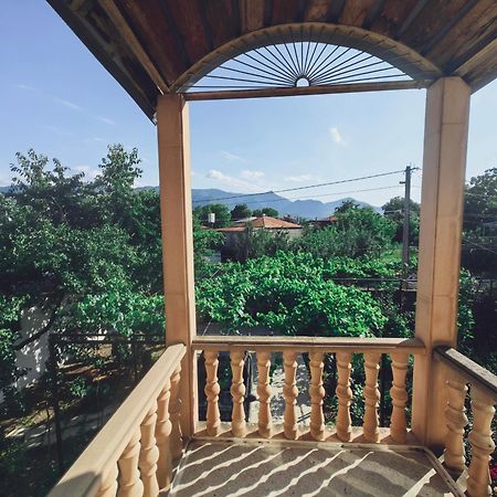 Guest House Metreveli Street 19 Khashuri Exterior foto
